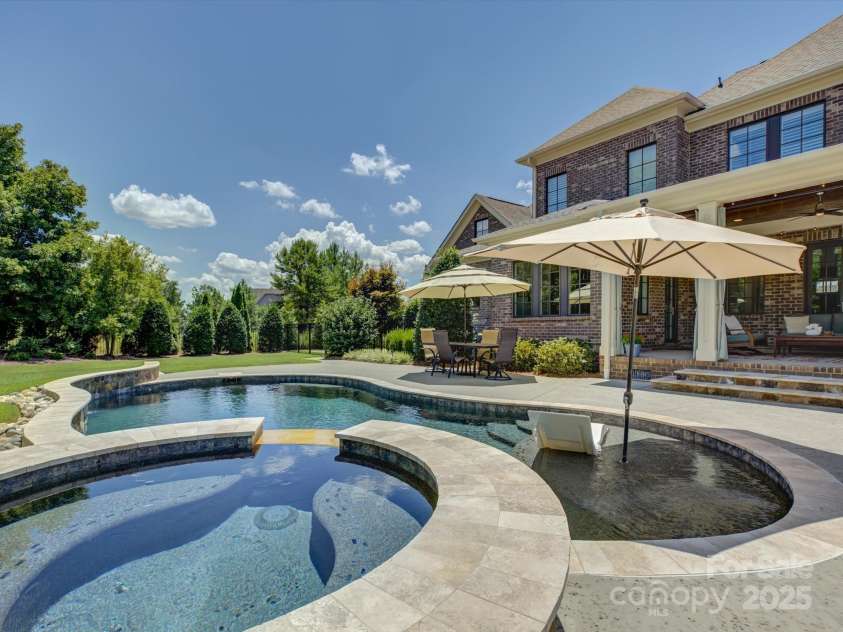 7407 Barrington Ridge Drive, Indian Land, SC 29707.  MLS# CAR4285585, YatesRealty ID 30914. Welcome to 7407 Barrington Ridge Drive!