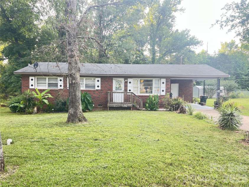 1174 Stanley Drive, Rock Hill, SC 29730.  MLS# CAR4393919, YatesRealty ID 30915. 