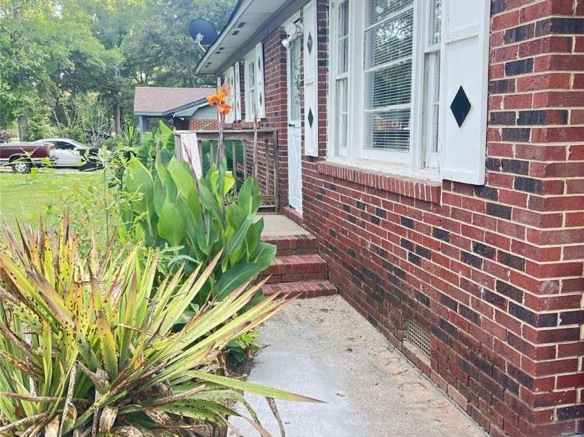 1174 Stanley Drive, Rock Hill, SC 29730.  MLS# CAR4393919, YatesRealty ID 30915. 