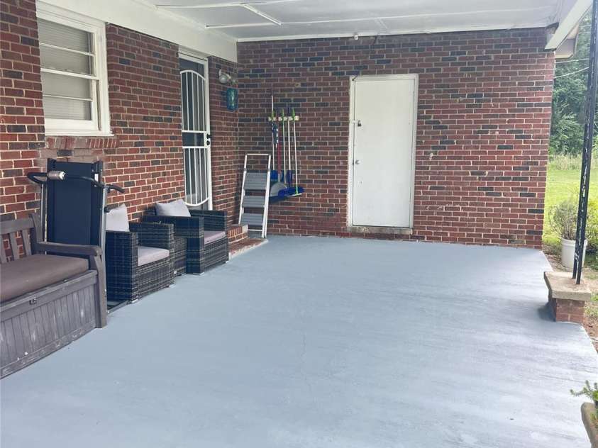 1174 Stanley Drive, Rock Hill, SC 29730.  MLS# CAR4393919, YatesRealty ID 30915. 