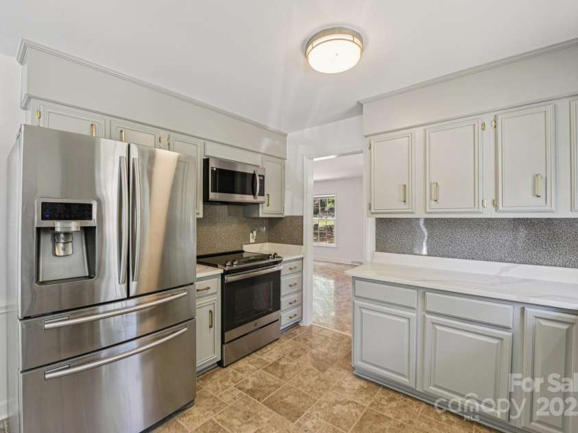 16408 Thompson Road, Mint Hill, NC 28227.  MLS# CAR4286015, YatesRealty ID 30915. 