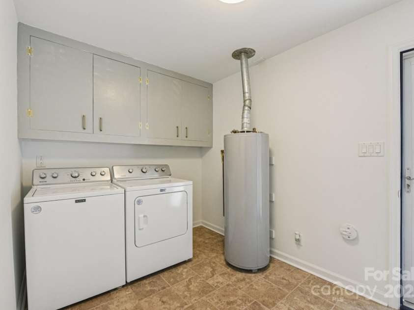 16408 Thompson Road, Mint Hill, NC 28227.  MLS# CAR4286015, YatesRealty ID 30915. 