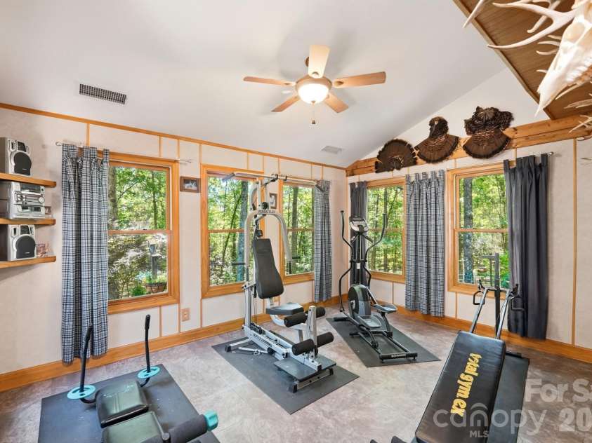 17532 Efird Road, Albemarle, NC 28001.  MLS# CAR4388386, YatesRealty ID 30916. 