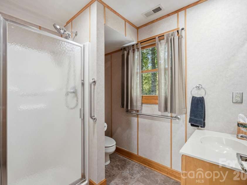 17532 Efird Road, Albemarle, NC 28001.  MLS# CAR4388386, YatesRealty ID 30916. 