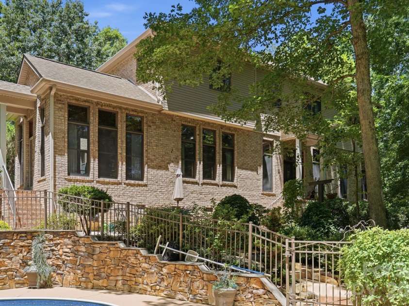 17532 Efird Road, Albemarle, NC 28001.  MLS# CAR4388386, YatesRealty ID 30916. 