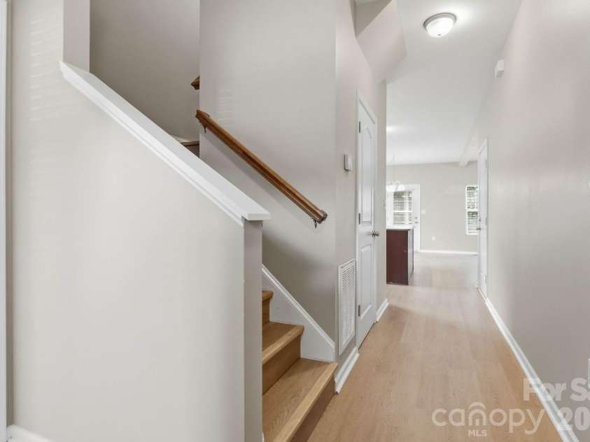 143 High Bluff Circle, Mooresville, NC 28115.  MLS# CAR4391927, YatesRealty ID 30918. 