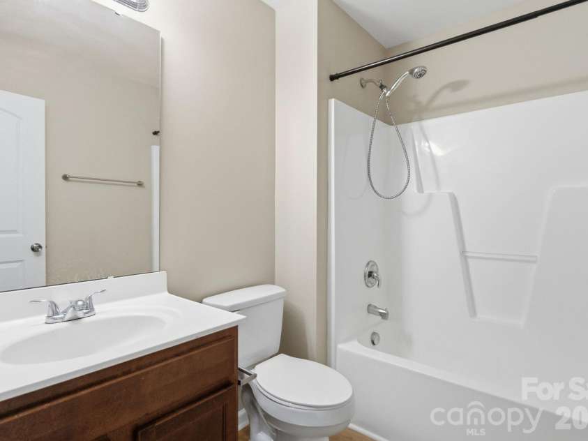 143 High Bluff Circle, Mooresville, NC 28115.  MLS# CAR4391927, YatesRealty ID 30918. Full Bath