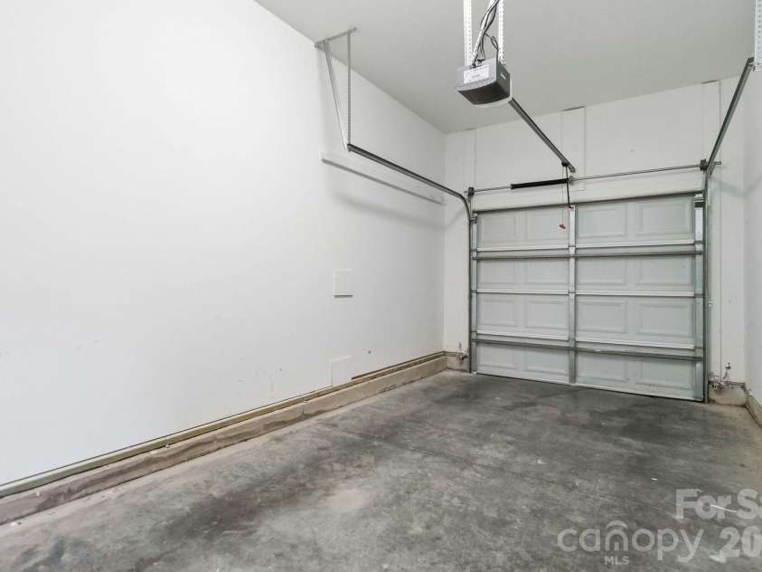 143 High Bluff Circle, Mooresville, NC 28115.  MLS# CAR4391927, YatesRealty ID 30918. Garage