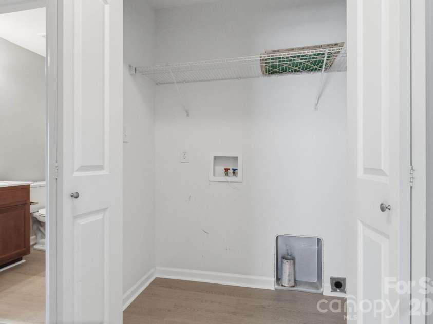 143 High Bluff Circle, Mooresville, NC 28115.  MLS# CAR4391927, YatesRealty ID 30918. Laundry on Bedroom Level