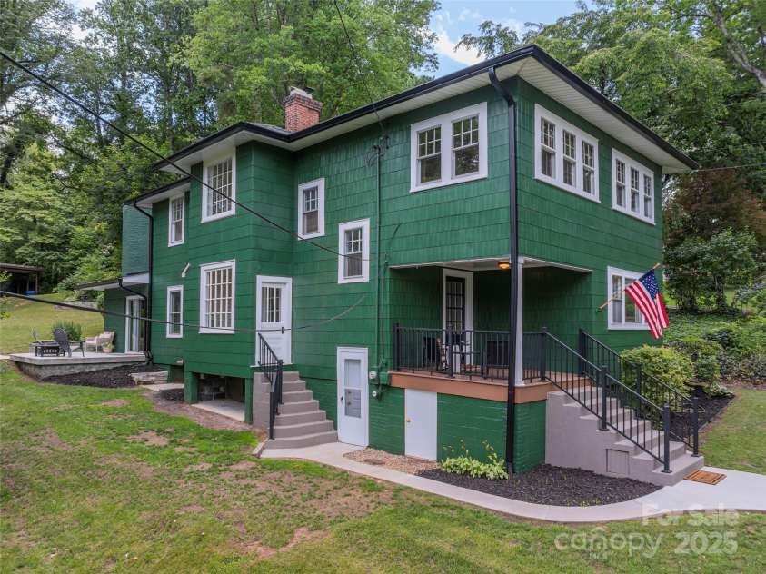 50 Skyland Terrace, Canton, NC 28716.  MLS# CAR4274461, YatesRealty ID 30918. 