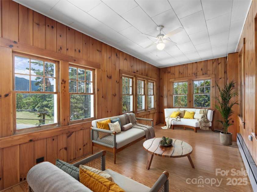 50 Skyland Terrace, Canton, NC 28716.  MLS# CAR4274461, YatesRealty ID 30918. 