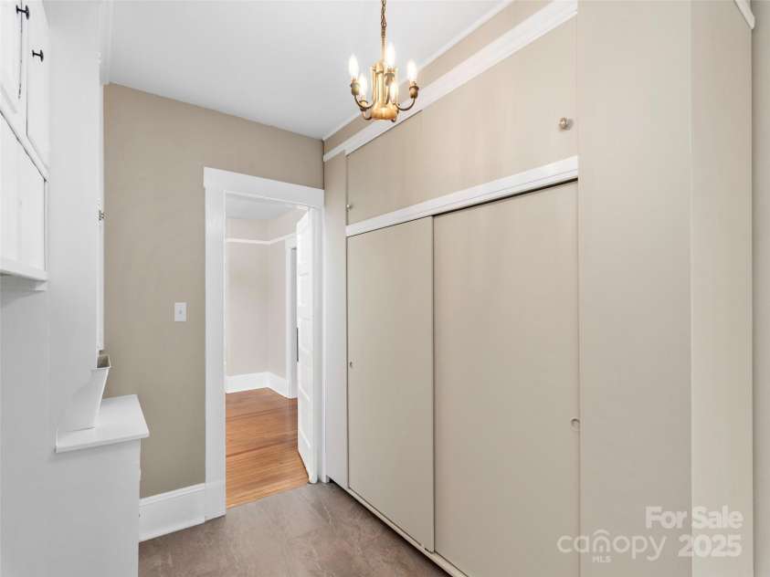 50 Skyland Terrace, Canton, NC 28716.  MLS# CAR4274461, YatesRealty ID 30918. 