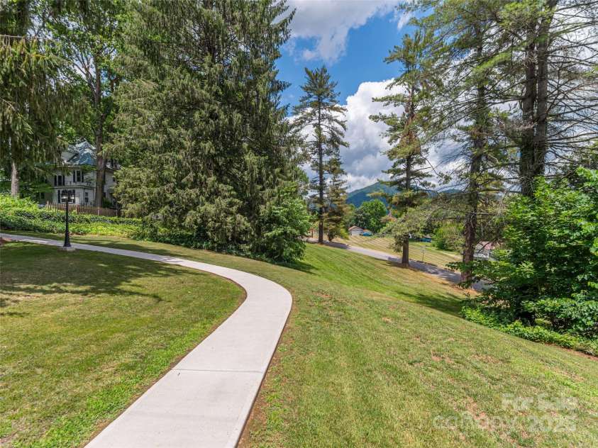 50 Skyland Terrace, Canton, NC 28716.  MLS# CAR4274461, YatesRealty ID 30918. Beautiful Front yard