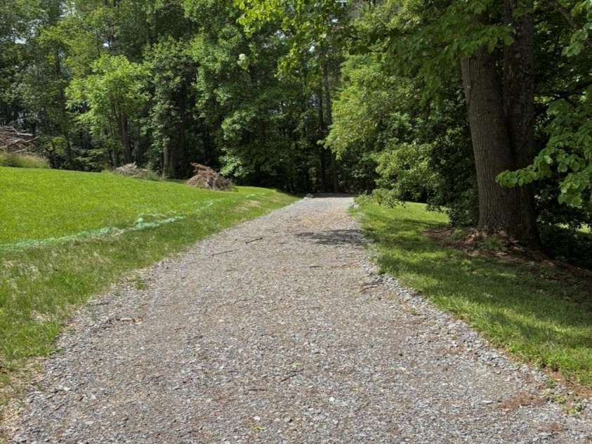 6 Greene Knoll Drive, Candler, NC 28715.  MLS# CAR4392058, YatesRealty ID 30919. 