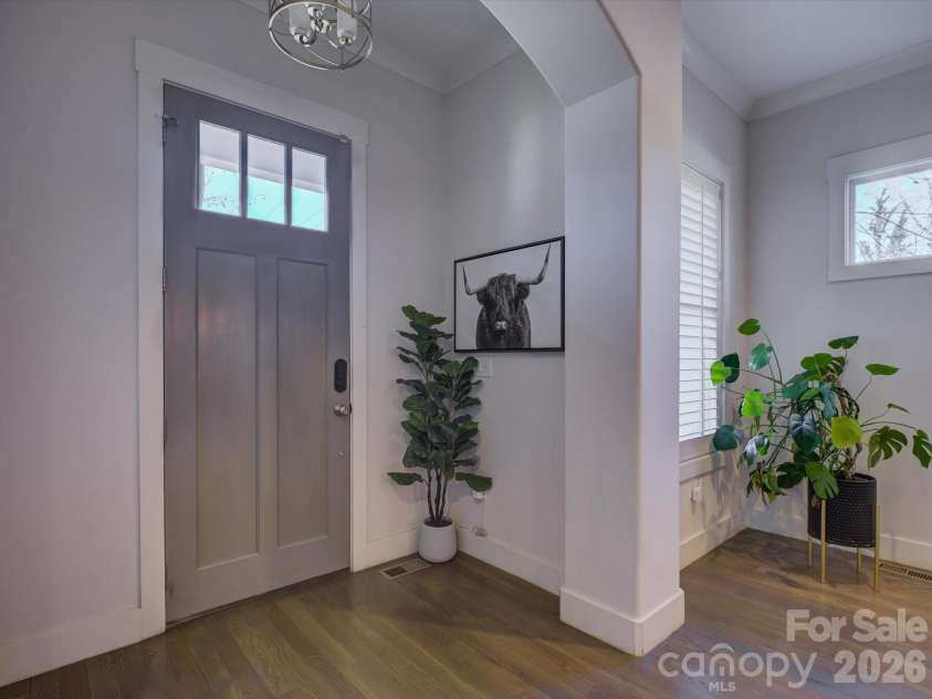 2574 Barry Street, Charlotte, NC 28205.  MLS# CAR4337759, YatesRealty ID 3092. 