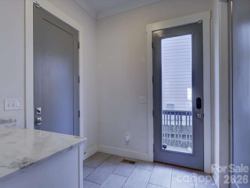 2574 Barry Street, Charlotte, NC 28205.  MLS# CAR4337759, YatesRealty ID 3092. 