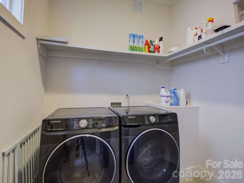 2574 Barry Street, Charlotte, NC 28205.  MLS# CAR4337759, YatesRealty ID 3092. 