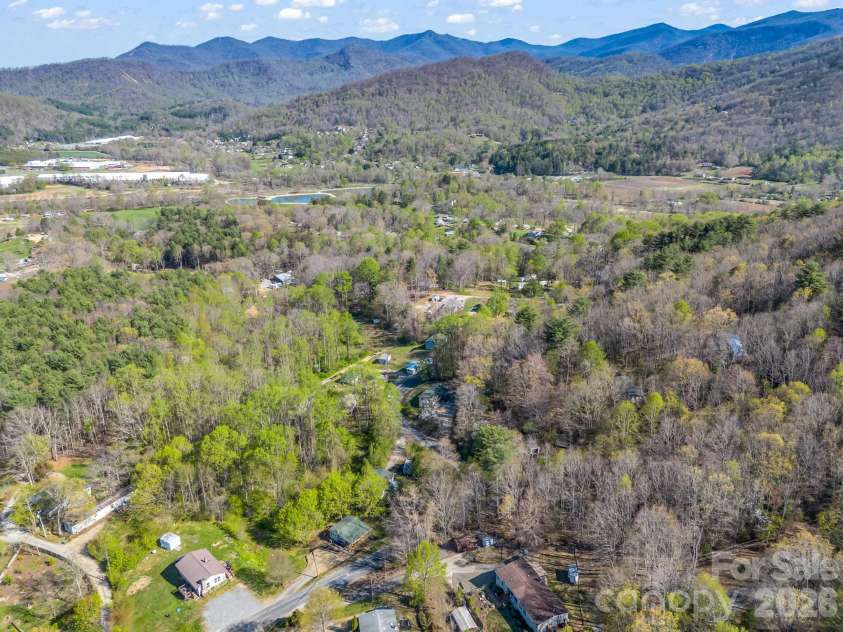 135 Jordan Road, Swannanoa, NC 28778.  MLS# CAR4390954, YatesRealty ID 30920. 