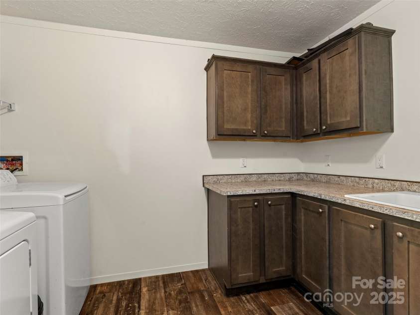 40 Sunset Heights, Canton, NC 28716.  MLS# CAR4279475, YatesRealty ID 30920. 