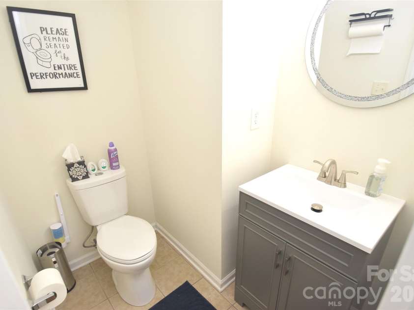 608 Wrayhill Drive, Charlotte, NC 28262.  MLS# CAR4345039, YatesRealty ID 30921. 
