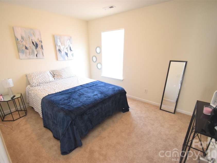 608 Wrayhill Drive, Charlotte, NC 28262.  MLS# CAR4345039, YatesRealty ID 30921. 