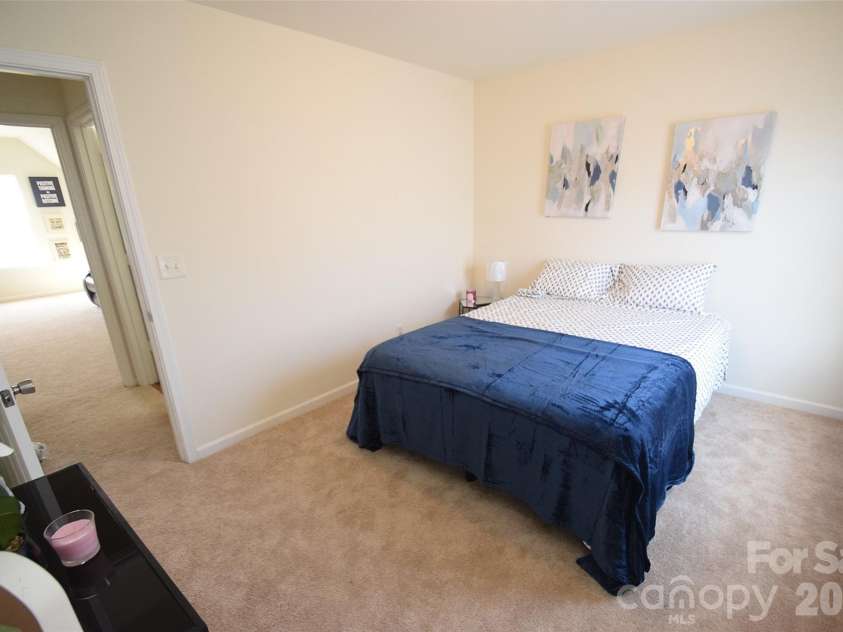 608 Wrayhill Drive, Charlotte, NC 28262.  MLS# CAR4345039, YatesRealty ID 30921. 