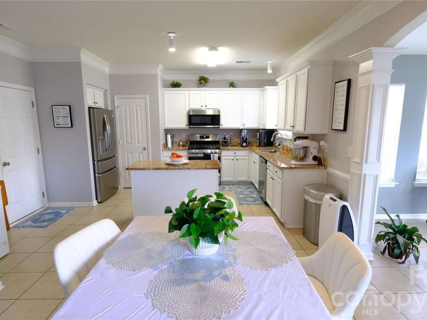 608 Wrayhill Drive, Charlotte, NC 28262.  MLS# CAR4345039, YatesRealty ID 30921. 