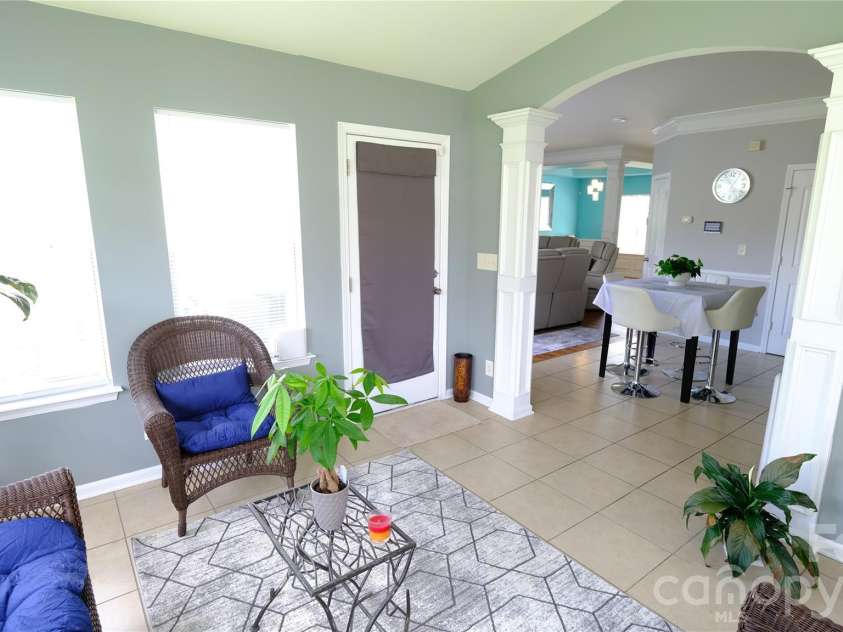 608 Wrayhill Drive, Charlotte, NC 28262.  MLS# CAR4345039, YatesRealty ID 30921. 