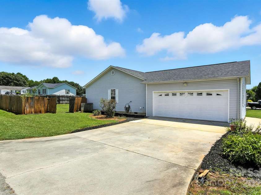 2244 Clearwater Lane, Newton, NC 28658.  MLS# CAR4279764, YatesRealty ID 30922. 