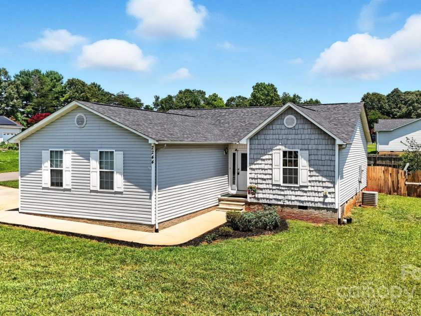2244 Clearwater Lane, Newton, NC 28658.  MLS# CAR4279764, YatesRealty ID 30922. 