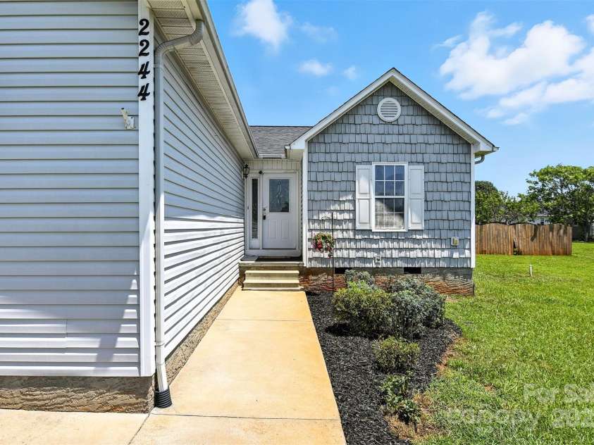 2244 Clearwater Lane, Newton, NC 28658.  MLS# CAR4279764, YatesRealty ID 30922. 