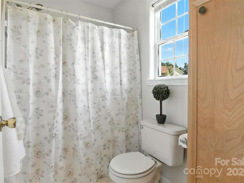 2244 Clearwater Lane, Newton, NC 28658.  MLS# CAR4279764, YatesRealty ID 30922. 