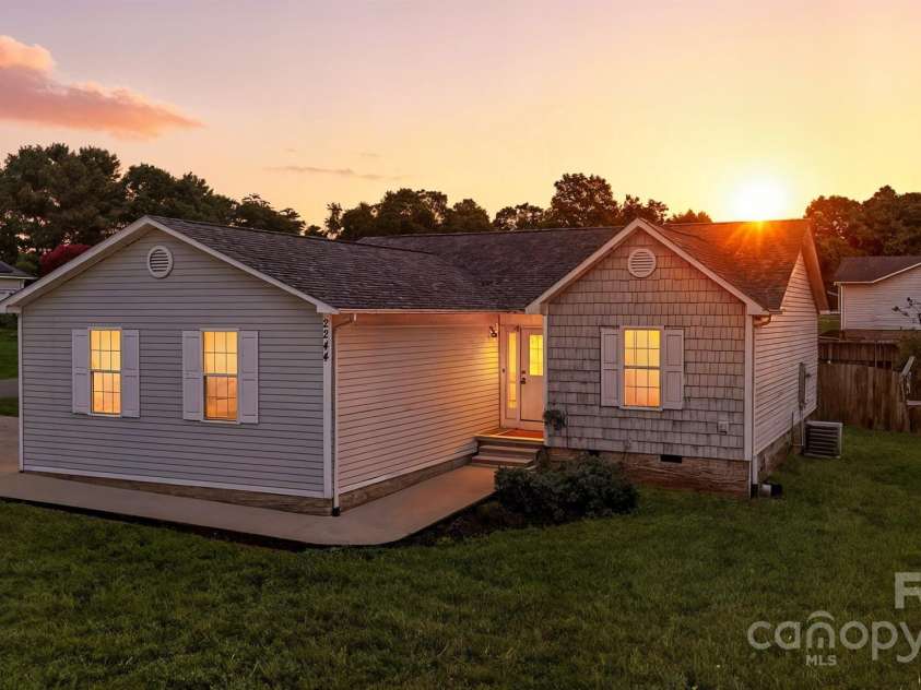 2244 Clearwater Lane, Newton, NC 28658.  MLS# CAR4279764, YatesRealty ID 30922. 