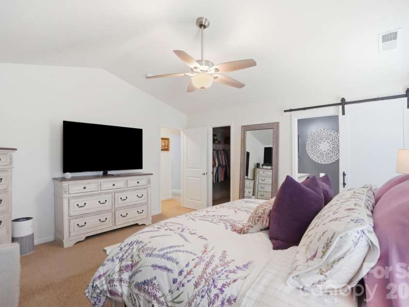 2757 Waybrook Drive, Dallas, NC 28034.  MLS# CAR4390040, YatesRealty ID 30922. 