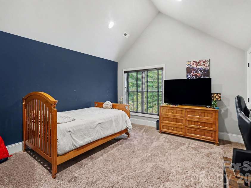 401 Yorkfield Drive, Shelby, NC 28150.  MLS# CAR4391429, YatesRealty ID 30923. Second bedroom upstairs