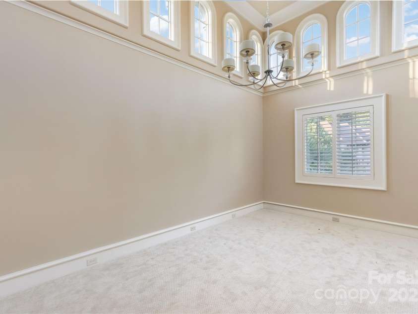 6330 Saint Stephen Lane, Charlotte, NC 28210.  MLS# CAR4279723, YatesRealty ID 30923. 
