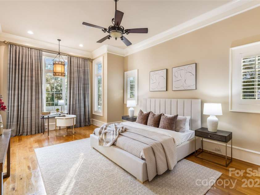 6330 Saint Stephen Lane, Charlotte, NC 28210.  MLS# CAR4279723, YatesRealty ID 30923. 