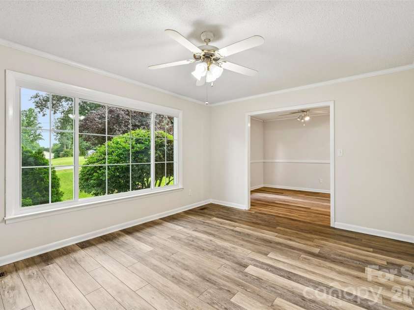 1621 Oak Drive, Shelby, NC 28150.  MLS# CAR4393394, YatesRealty ID 30924. 