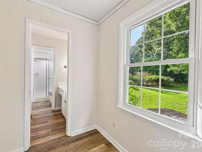 1621 Oak Drive, Shelby, NC 28150.  MLS# CAR4393394, YatesRealty ID 30924. 