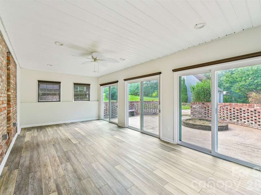 1621 Oak Drive, Shelby, NC 28150.  MLS# CAR4393394, YatesRealty ID 30924. 