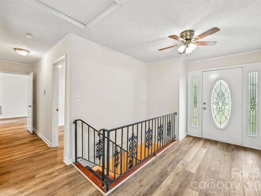1621 Oak Drive, Shelby, NC 28150.  MLS# CAR4393394, YatesRealty ID 30924. 