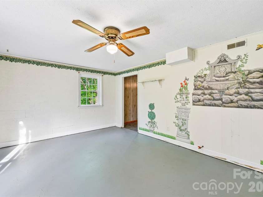 1621 Oak Drive, Shelby, NC 28150.  MLS# CAR4393394, YatesRealty ID 30924. 