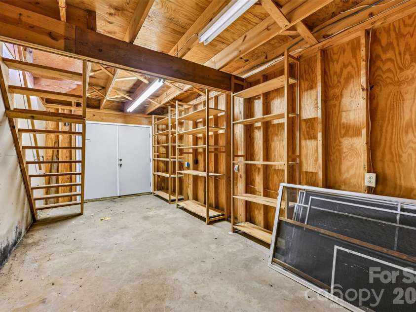 1621 Oak Drive, Shelby, NC 28150.  MLS# CAR4393394, YatesRealty ID 30924. 