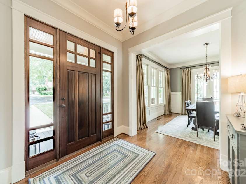 301 Canterbury Road, Charlotte, NC 28211.  MLS# CAR4282736, YatesRealty ID 30924. 