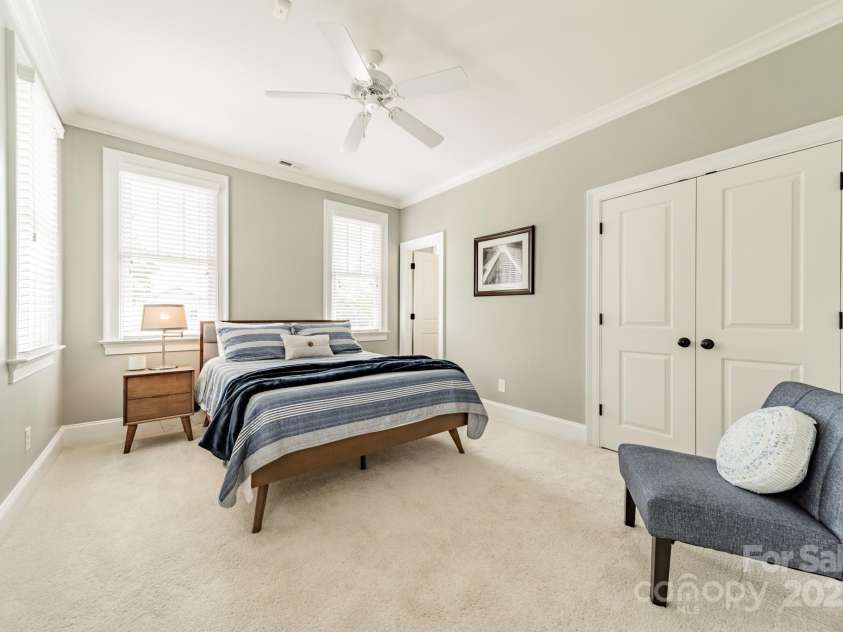 301 Canterbury Road, Charlotte, NC 28211.  MLS# CAR4282736, YatesRealty ID 30924. 