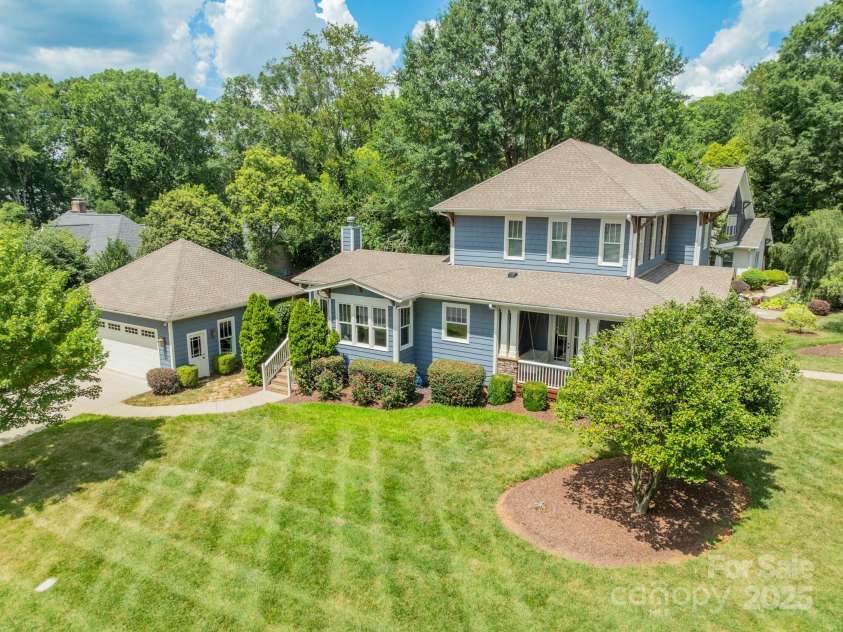 301 Canterbury Road, Charlotte, NC 28211.  MLS# CAR4282736, YatesRealty ID 30924. 