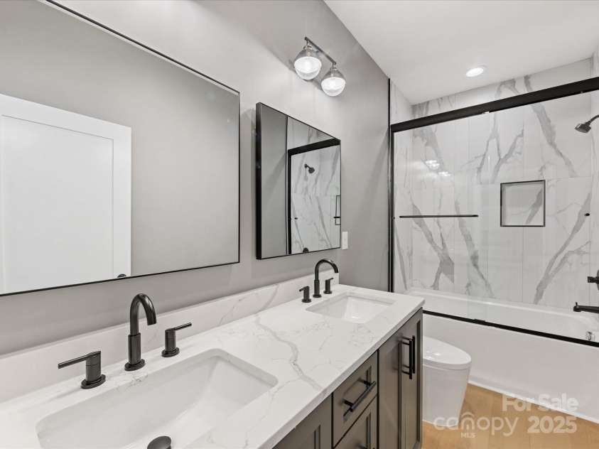 2208 Parson Street, Charlotte, NC 28205.  MLS# CAR4282025, YatesRealty ID 30926. 2nd full bathroom on second floor