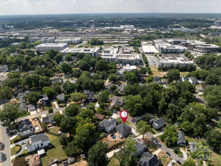 2208 Parson Street, Charlotte, NC 28205.  MLS# CAR4282025, YatesRealty ID 30926. Aerial view downtown Charlotte City Center