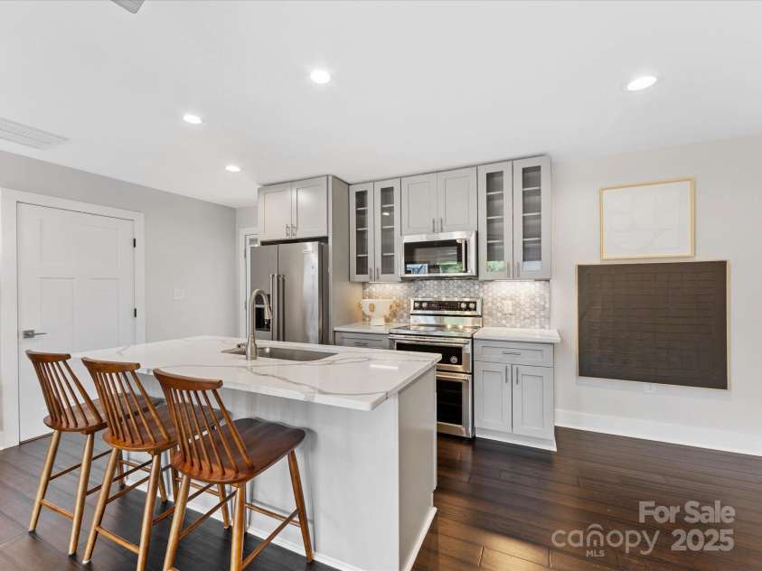 2208 Parson Street, Charlotte, NC 28205.  MLS# CAR4282025, YatesRealty ID 30926. Full kitchen secondary home