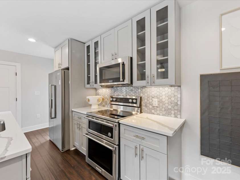 2208 Parson Street, Charlotte, NC 28205.  MLS# CAR4282025, YatesRealty ID 30926. Kitchen secondary home